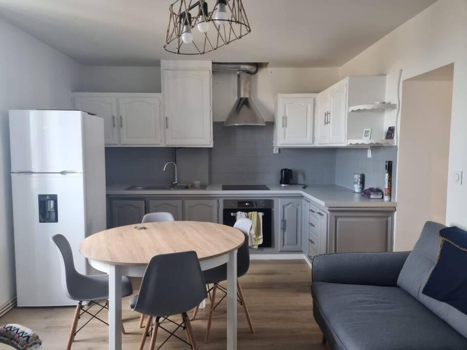Appart Bonabry Lägenhet Fougères Exteriör bild